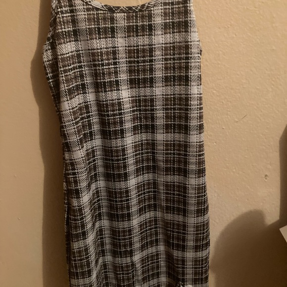 short dresses - Picture 3 of 3